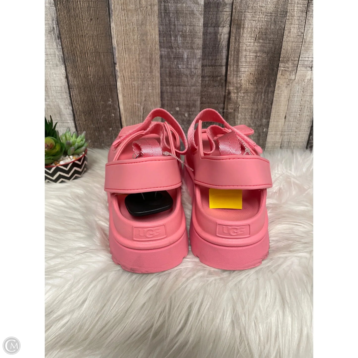 Sandals Designer By Ugg In Pink, Size: 10