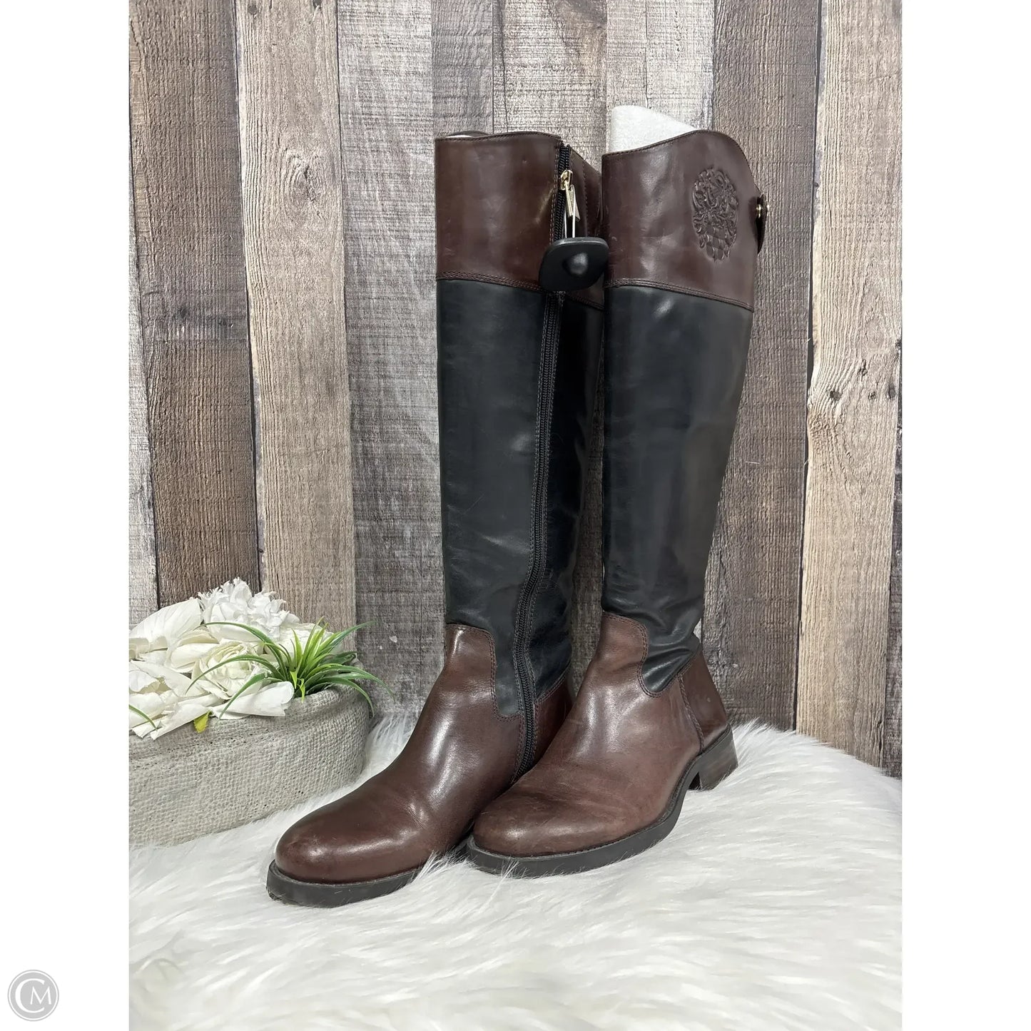 Boots Knee Flats By Vince Camuto In Black & Brown, Size: 6