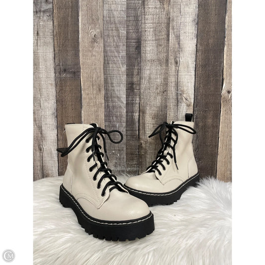 Boots Ankle Flats By Sincerely Jules In Tan, Size: 8.5