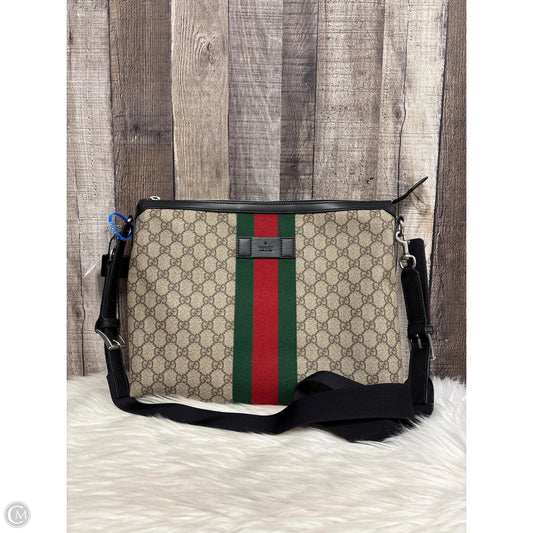 Crossbody Luxury Designer By Gucci, Size: Large