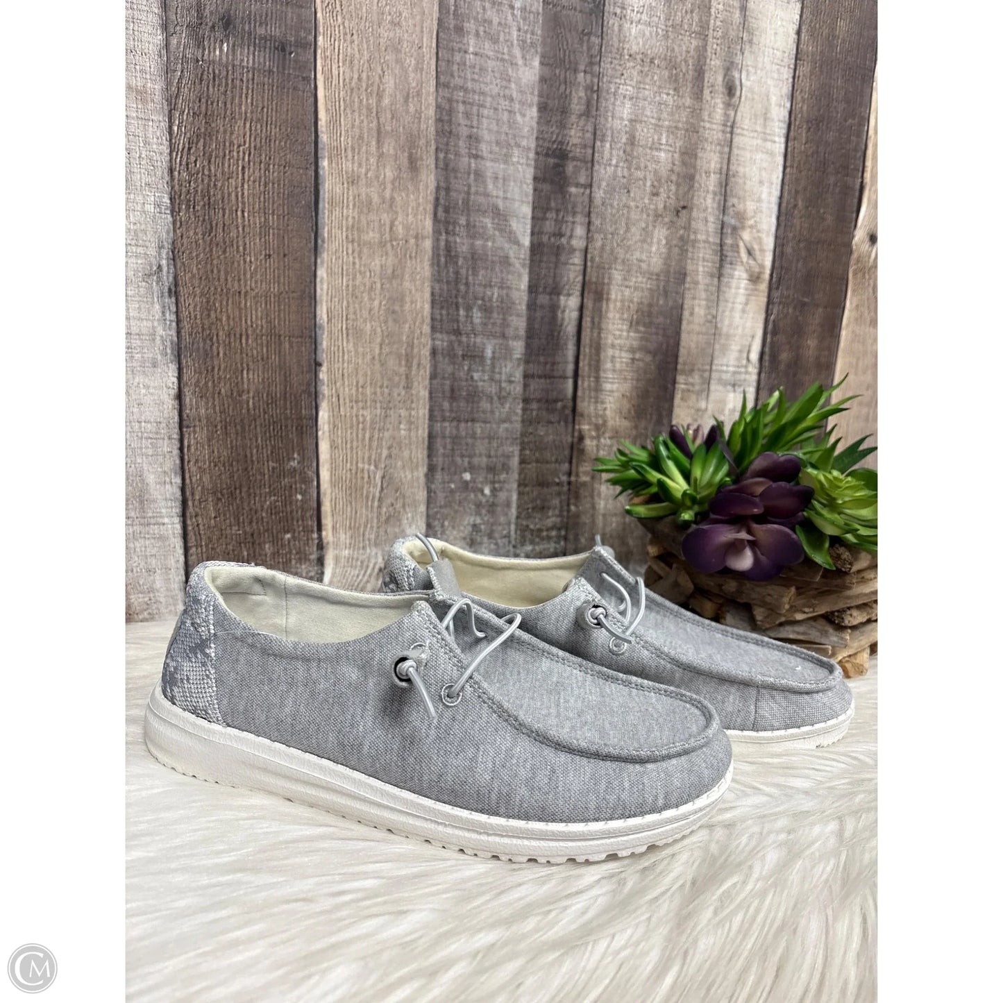 Shoes Flats By Hey Dude In Grey, Size: 6