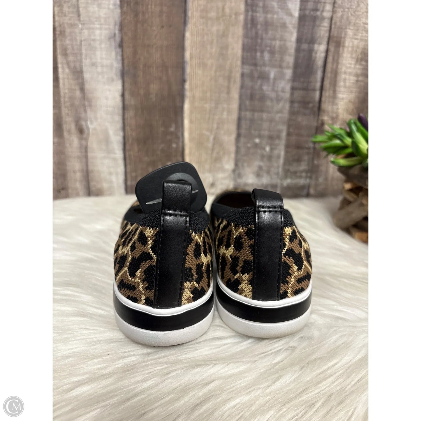 Shoes Flats By Cme In Animal Print, Size: 6.5