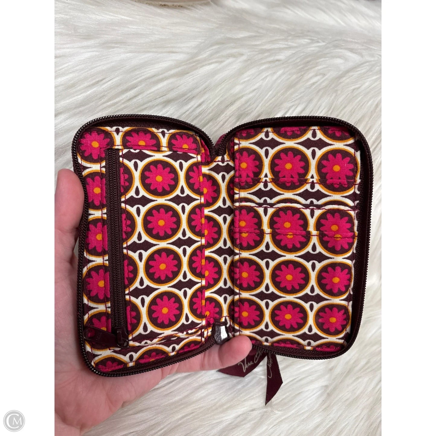 Wristlet By Vera Bradley, Size: Small