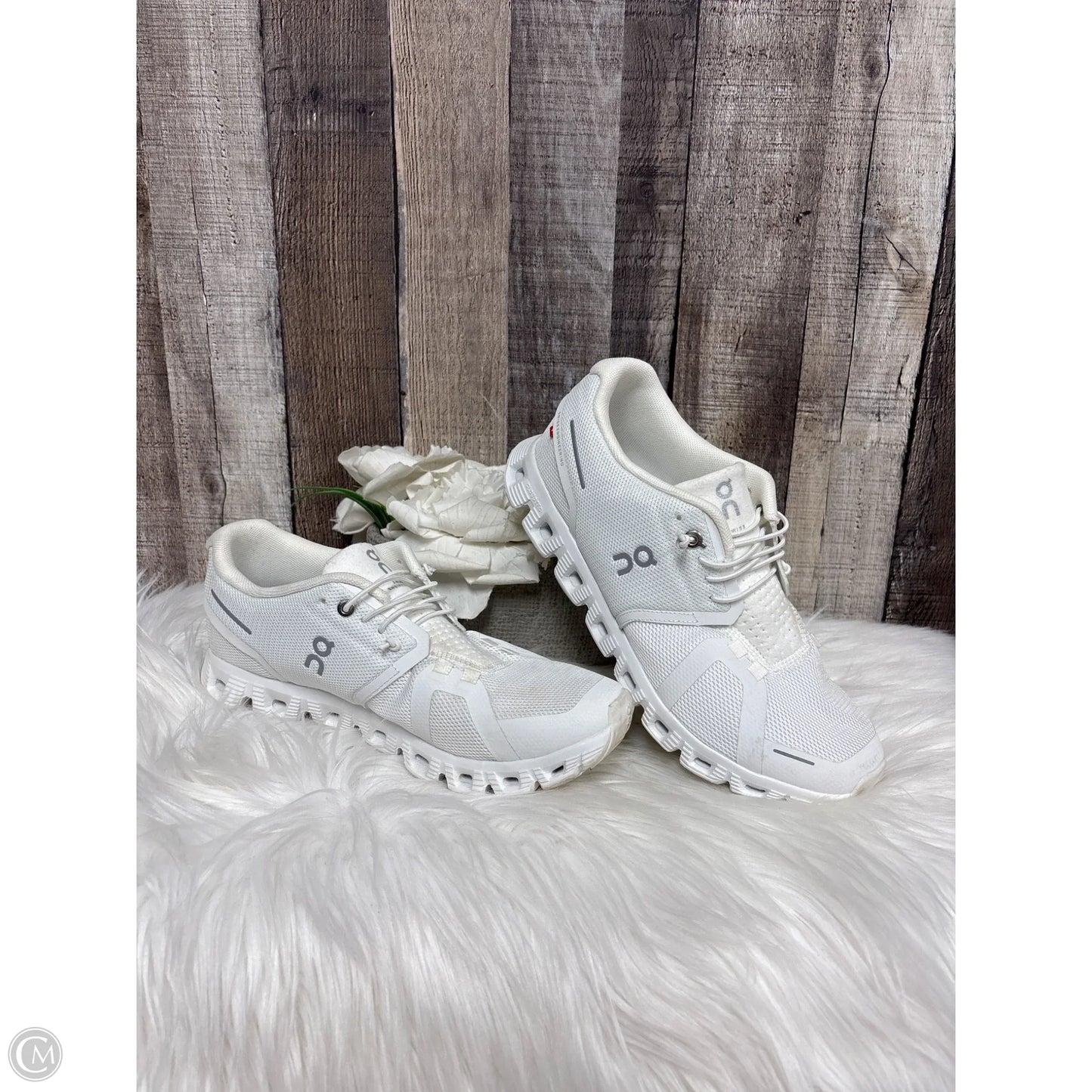 Shoes Athletic By On Cloud In White, Size: 8.5
