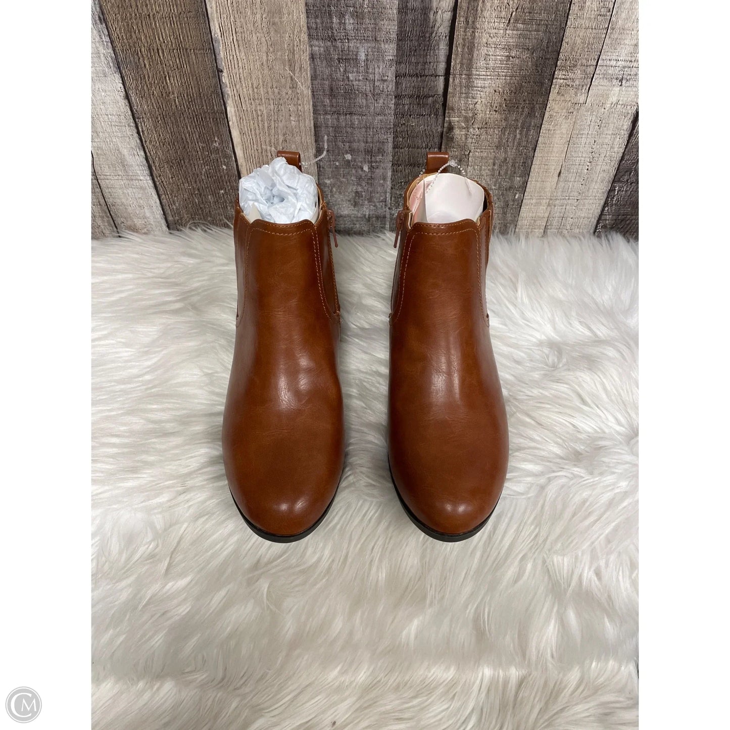 Boots Ankle Flats By Comfortview In Brown, Size: 9