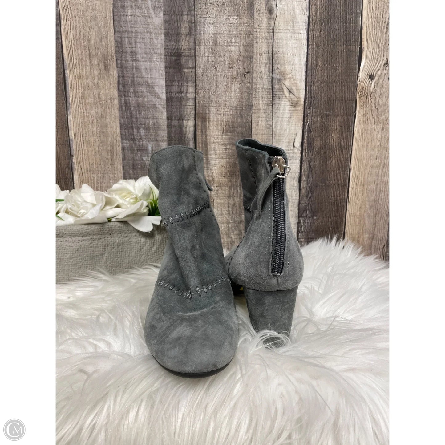 Boots Ankle Heels By Aerosoles In Grey, Size: 8.5