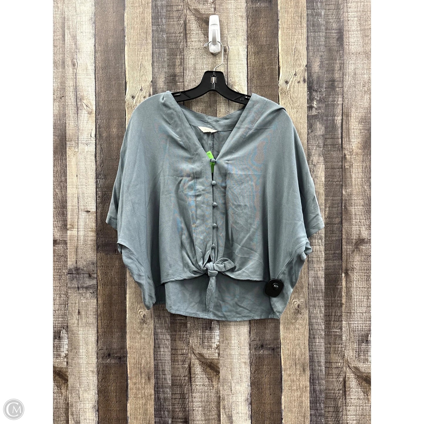 Top Short Sleeve By Sim & Sam In Green, Size: M