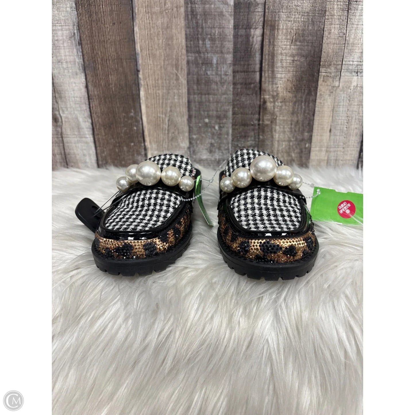 Shoes Flats By Betsey Johnson In Animal Print, Size: 6.5