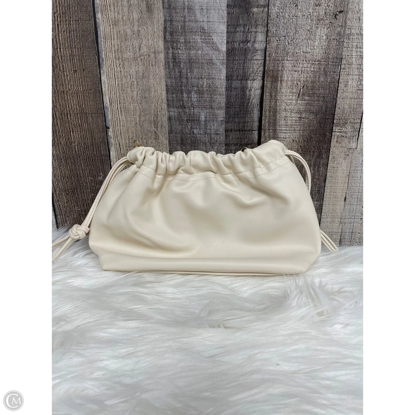 Handbag By Universal Thread, Size: Small
