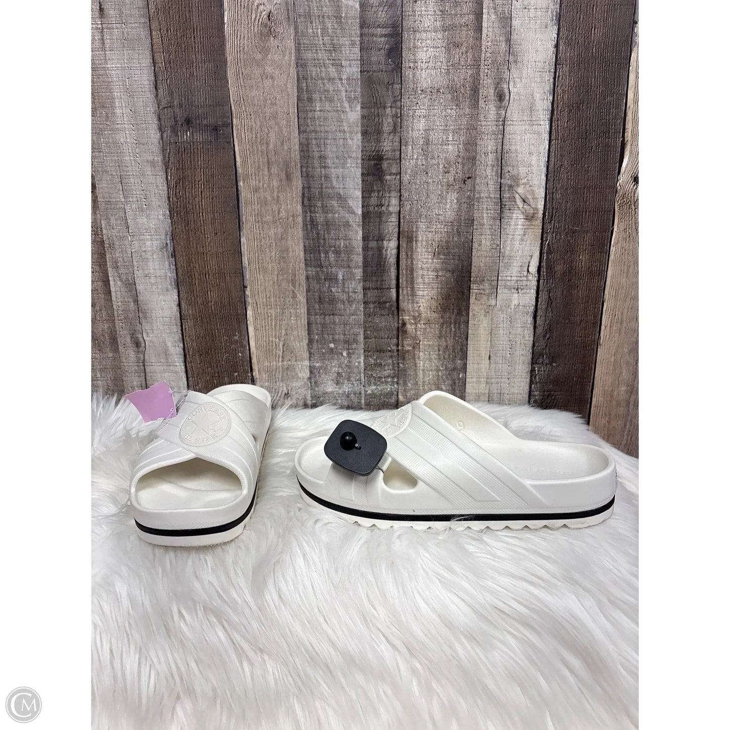 Sandals Flats By Converse In White, Size: 10