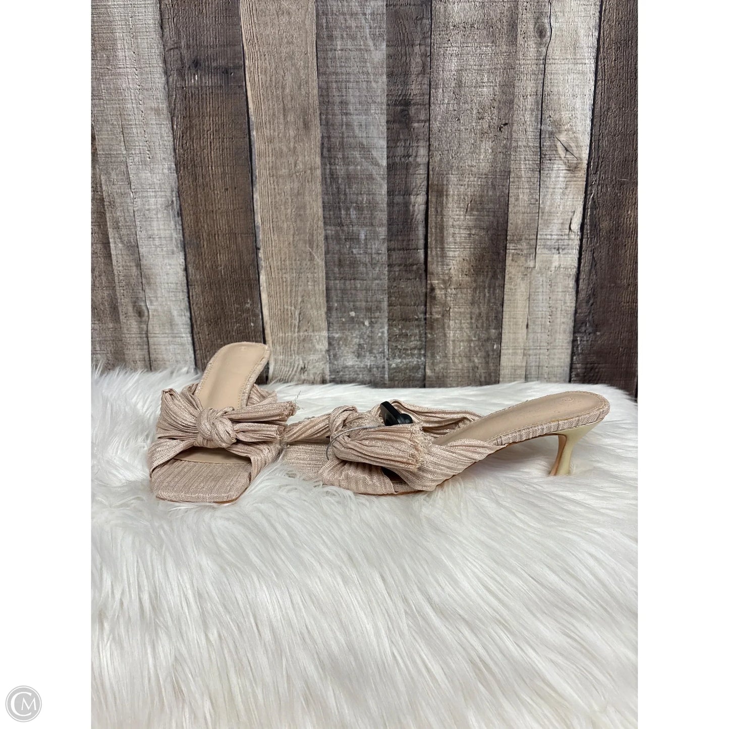 Sandals Heels Kitten By Cmf In Cream, Size: 9