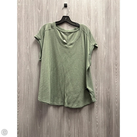 Top Short Sleeve By Maurices In Green, Size: 1x