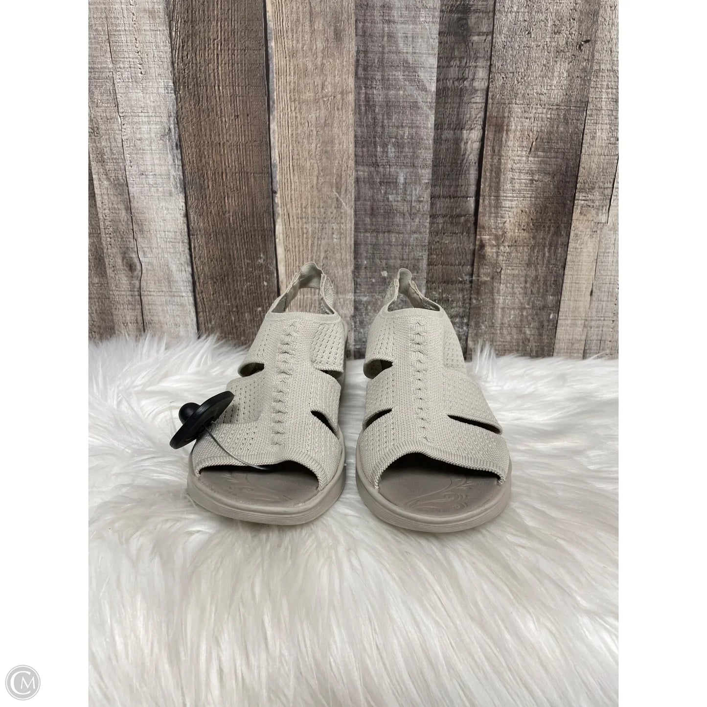 Sandals Flats By Bzees In Grey, Size: 8