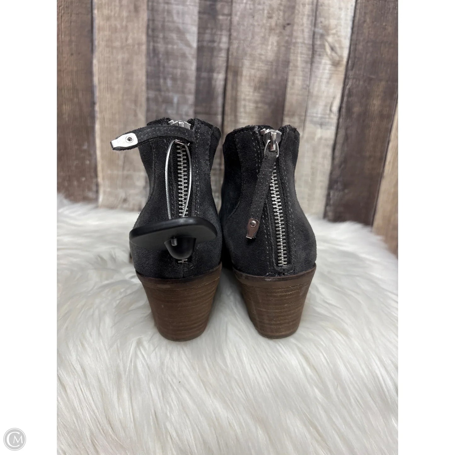Boots Ankle Heels By Dolce Vita In Grey, Size: 7.5