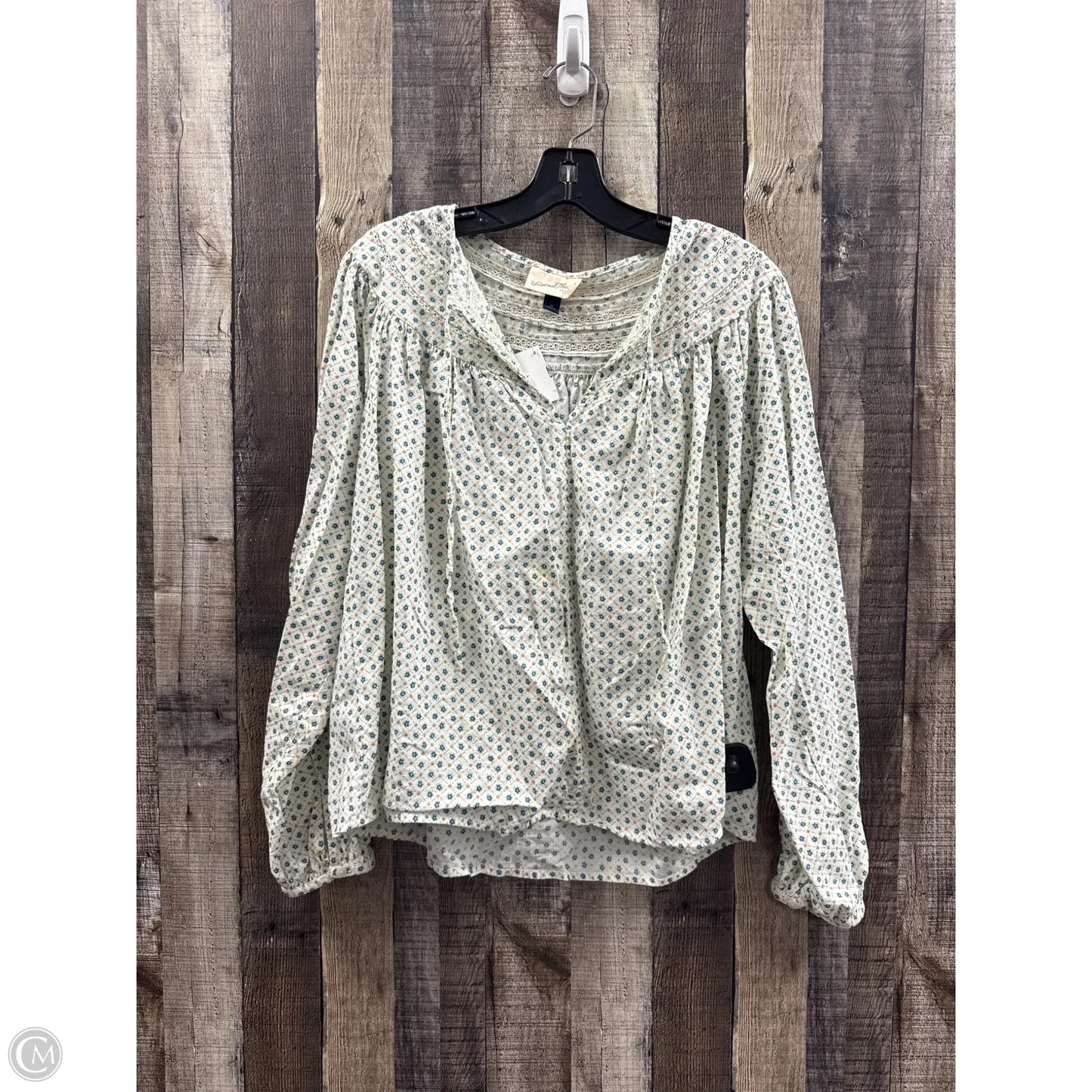 Top Long Sleeve By Universal Thread In Floral Print, Size: M