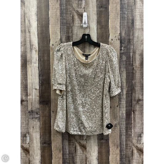 Top Short Sleeve By Cable And Gauge In Silver, Size: L