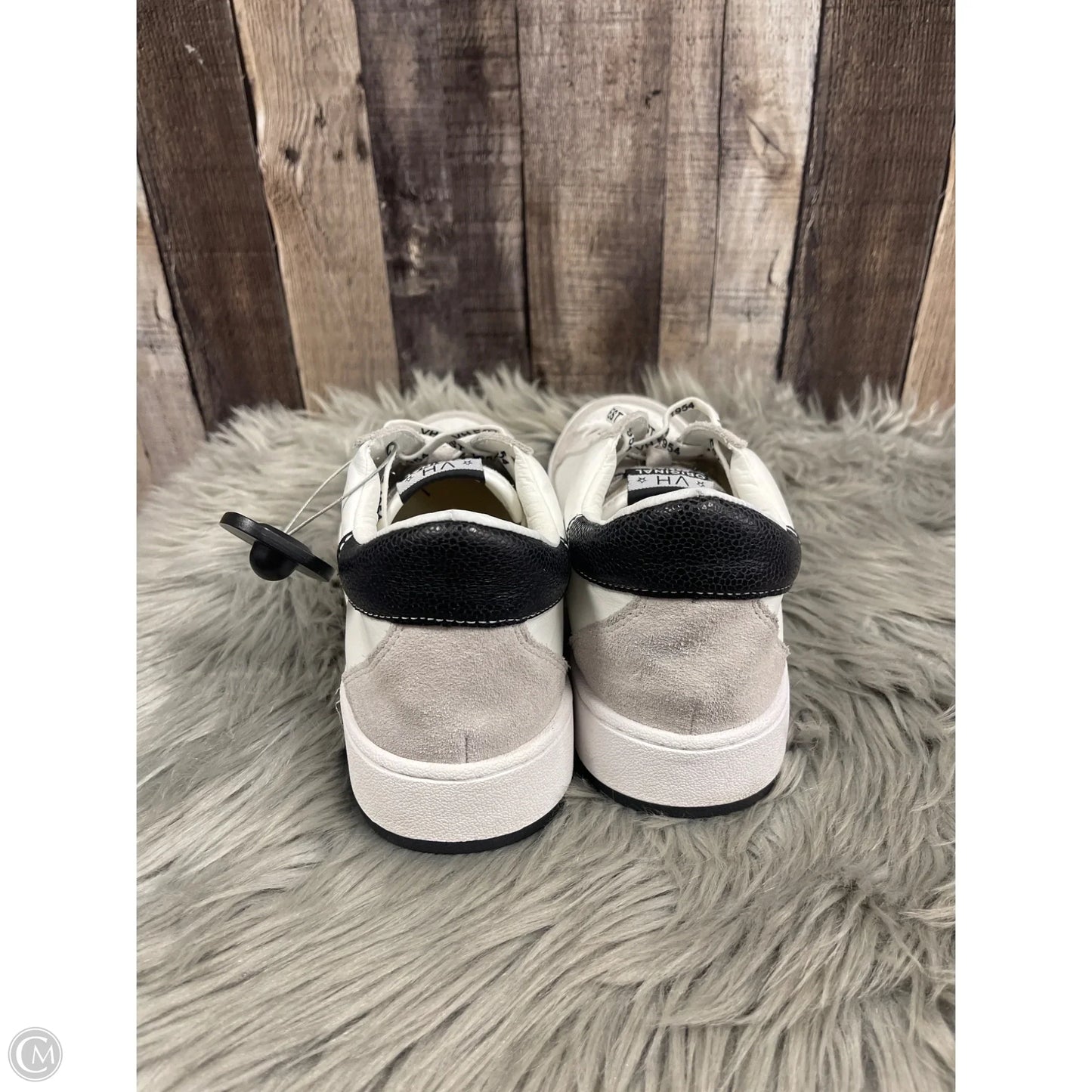 Shoes Sneakers By Vintage Havana In Black & White, Size: 9