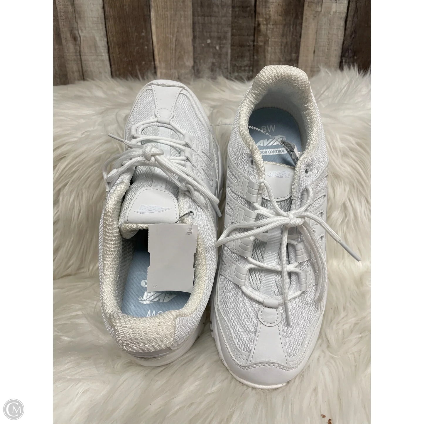 Shoes Athletic By Avia In White, Size: 8