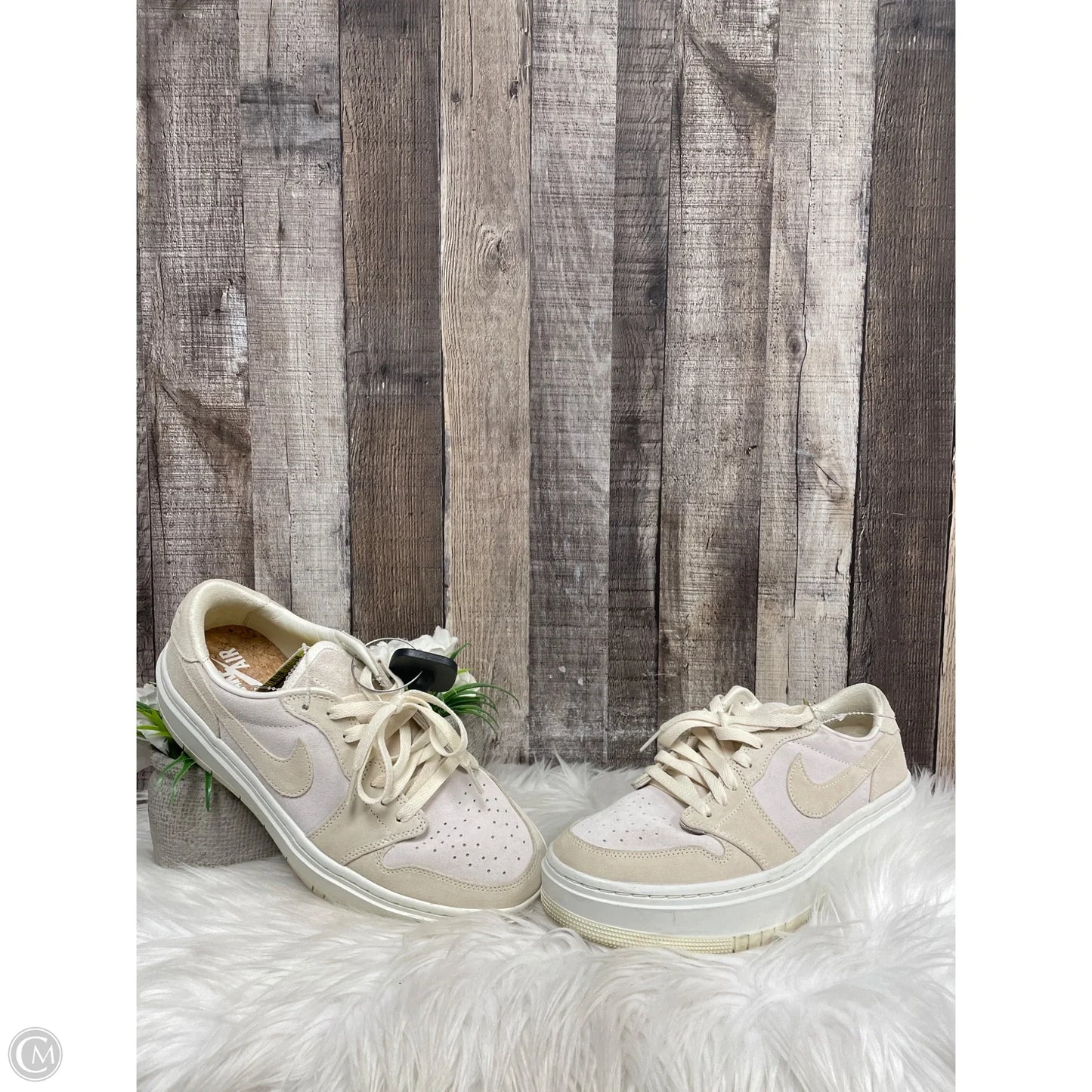 Shoes Athletic By Nike In Beige, Size: 11