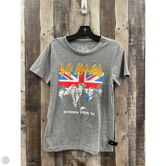 Top Short Sleeve By Chaser In Grey, Size: M