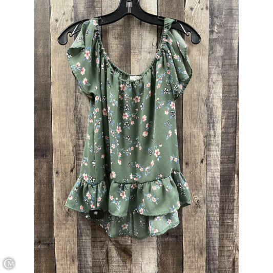 Top Short Sleeve By Charming Charlie In Green, Size: L