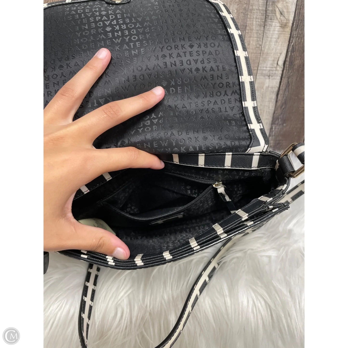 Crossbody Designer By Kate Spade, Size: Medium