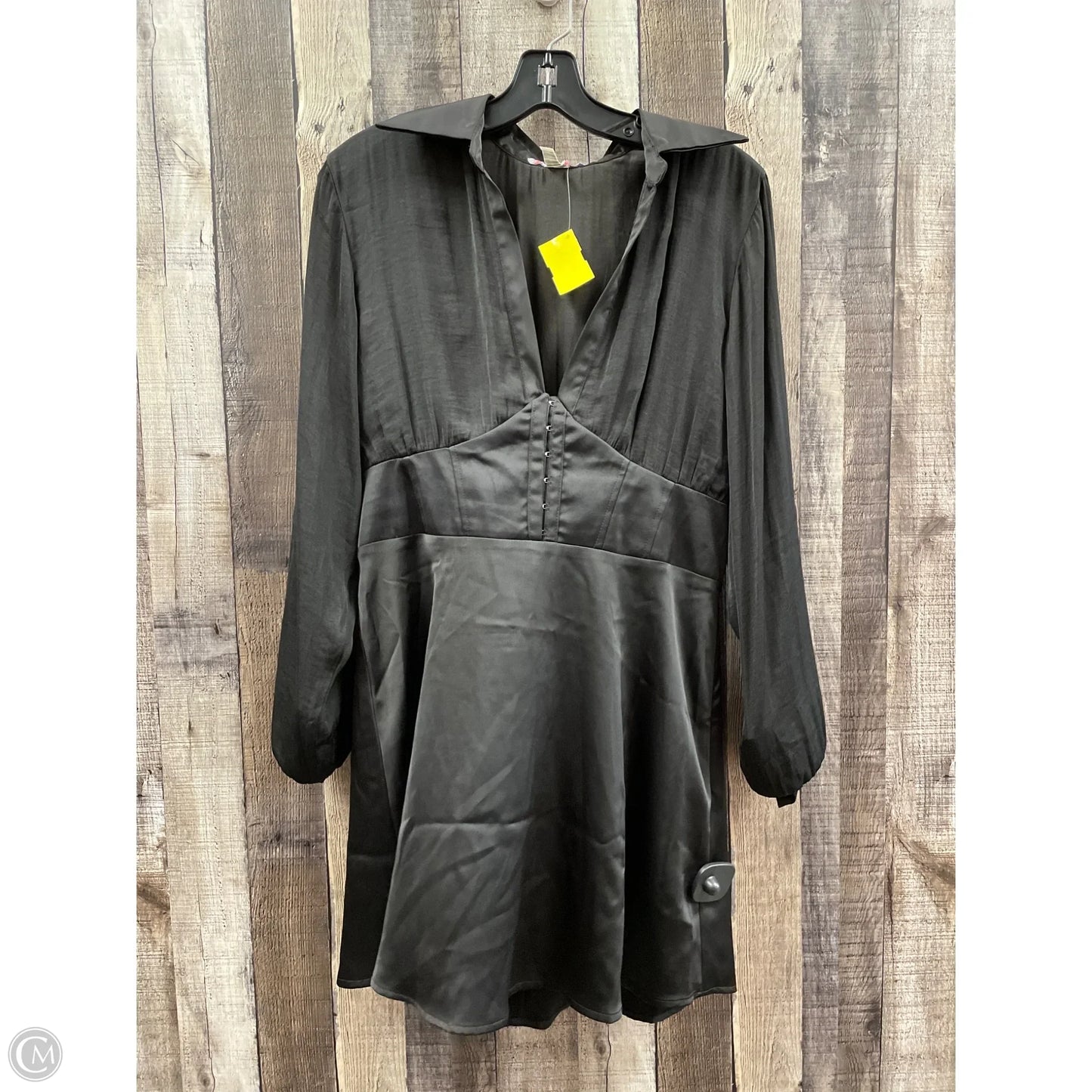 Dress Party Short By Urban Outfitters In Black, Size: L