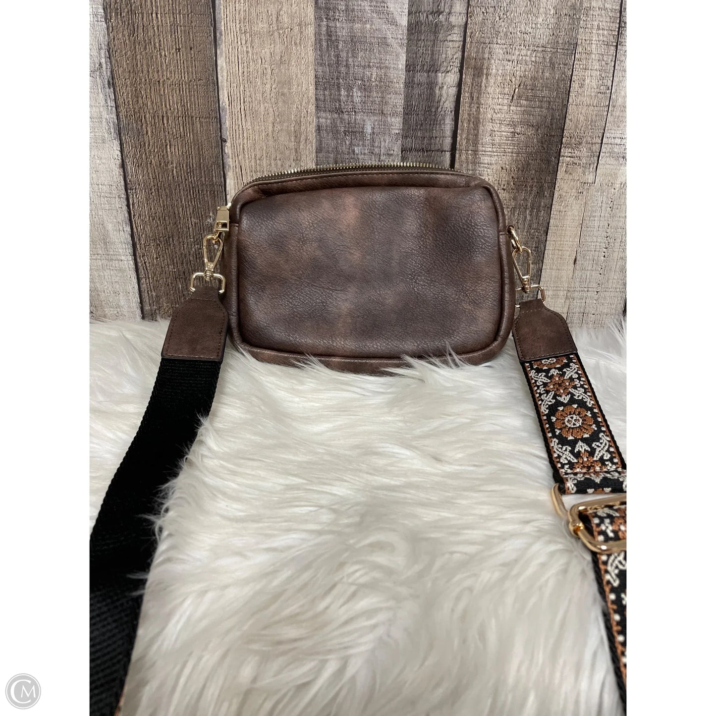 Crossbody By Cme, Size: Medium