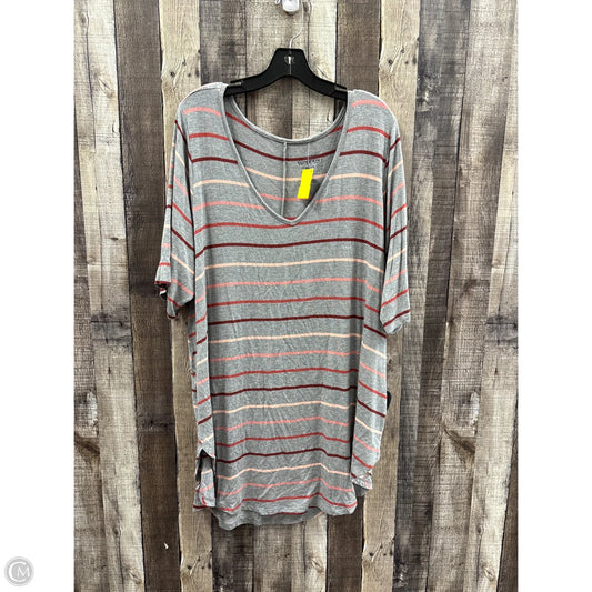 Top Short Sleeve By Torrid In Grey, Size: 4x