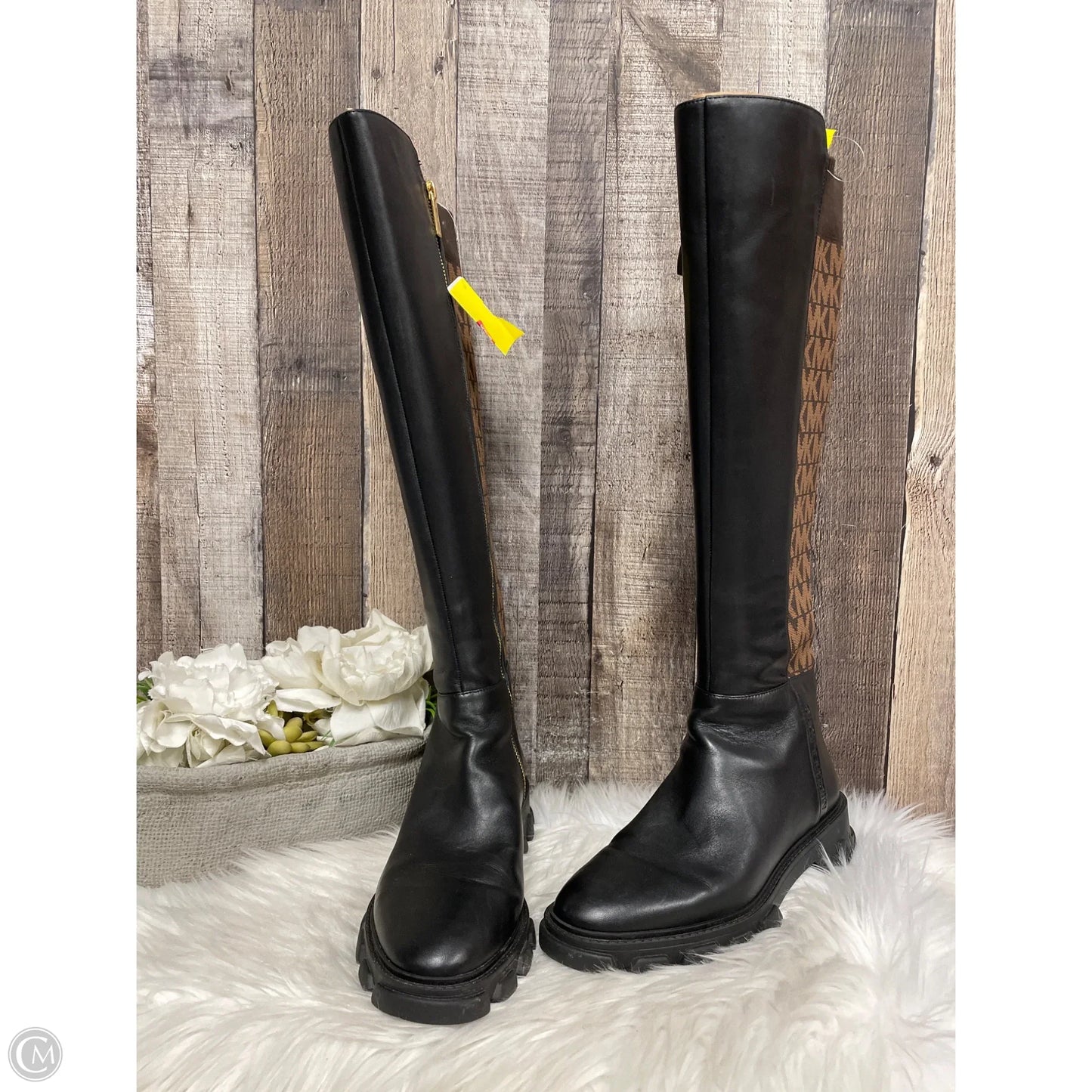 Boots Ankle Flats By Michael By Michael Kors In Black & Brown, Size: 8