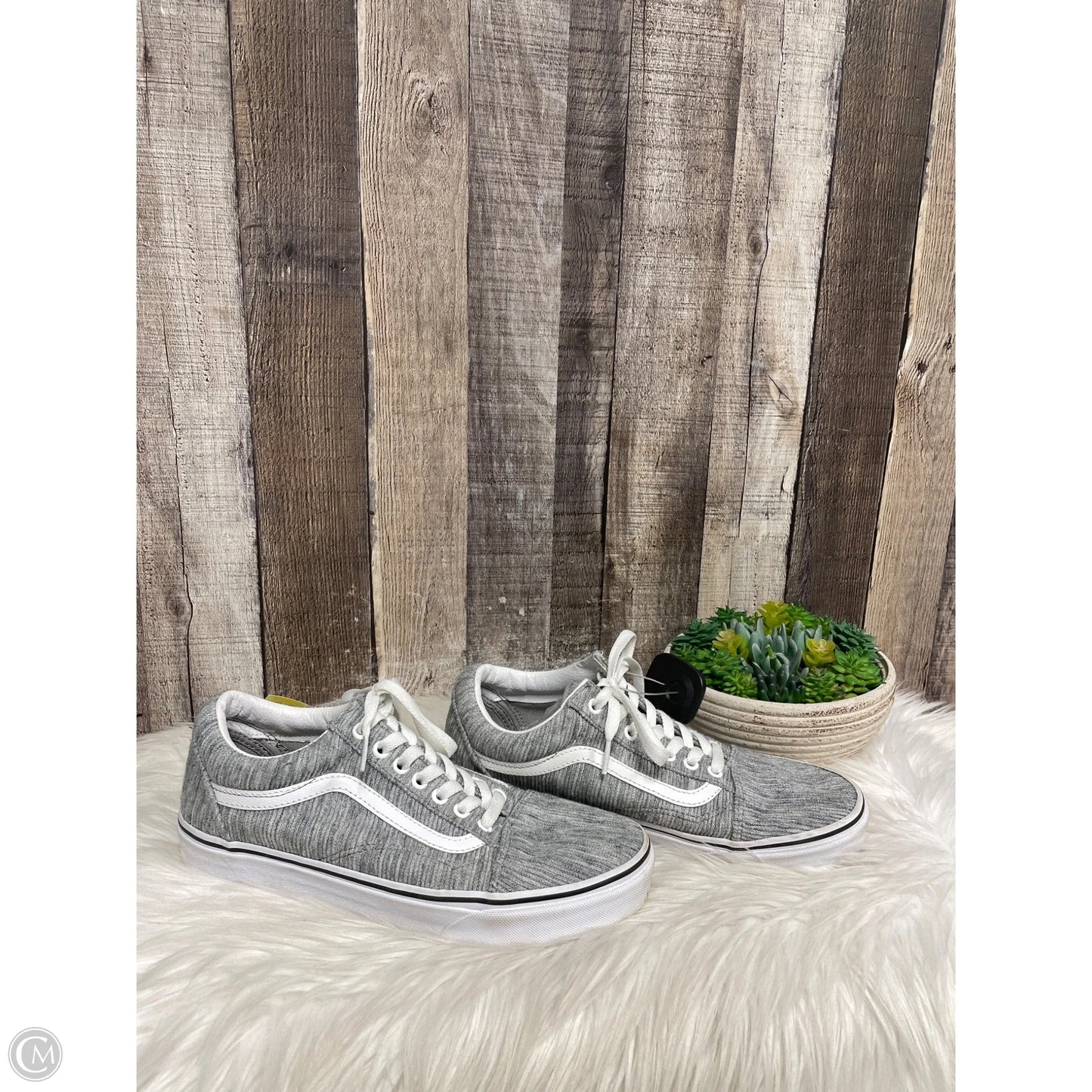 Shoes Sneakers By Vans In Grey, Size: 10