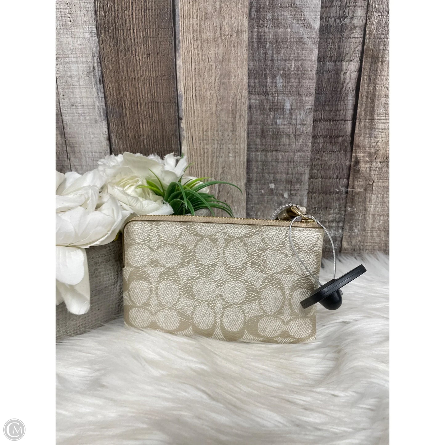 Wristlet Designer By Coach, Size: Medium