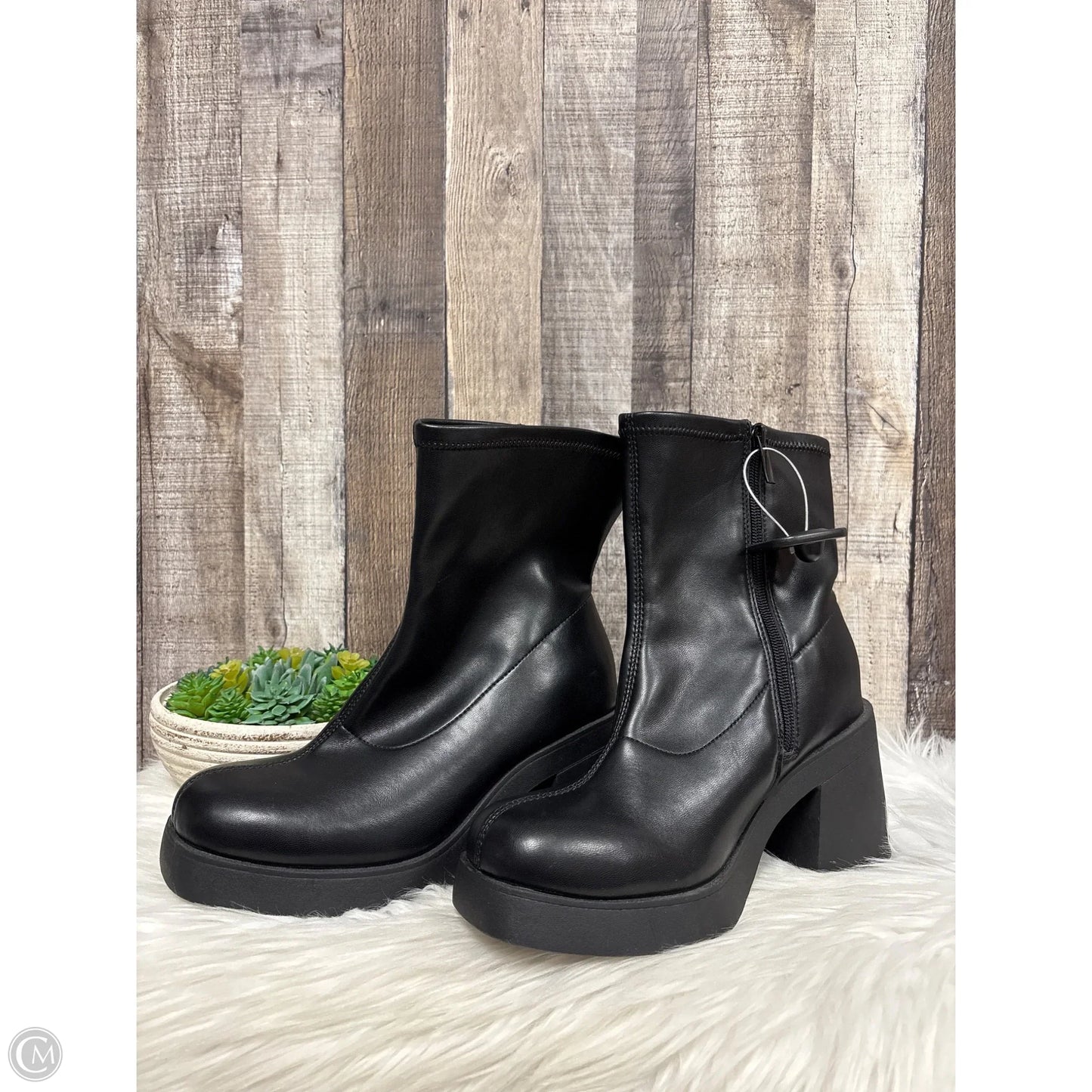 Boots Mid-calf Heels By Torrid In Black, Size: 8