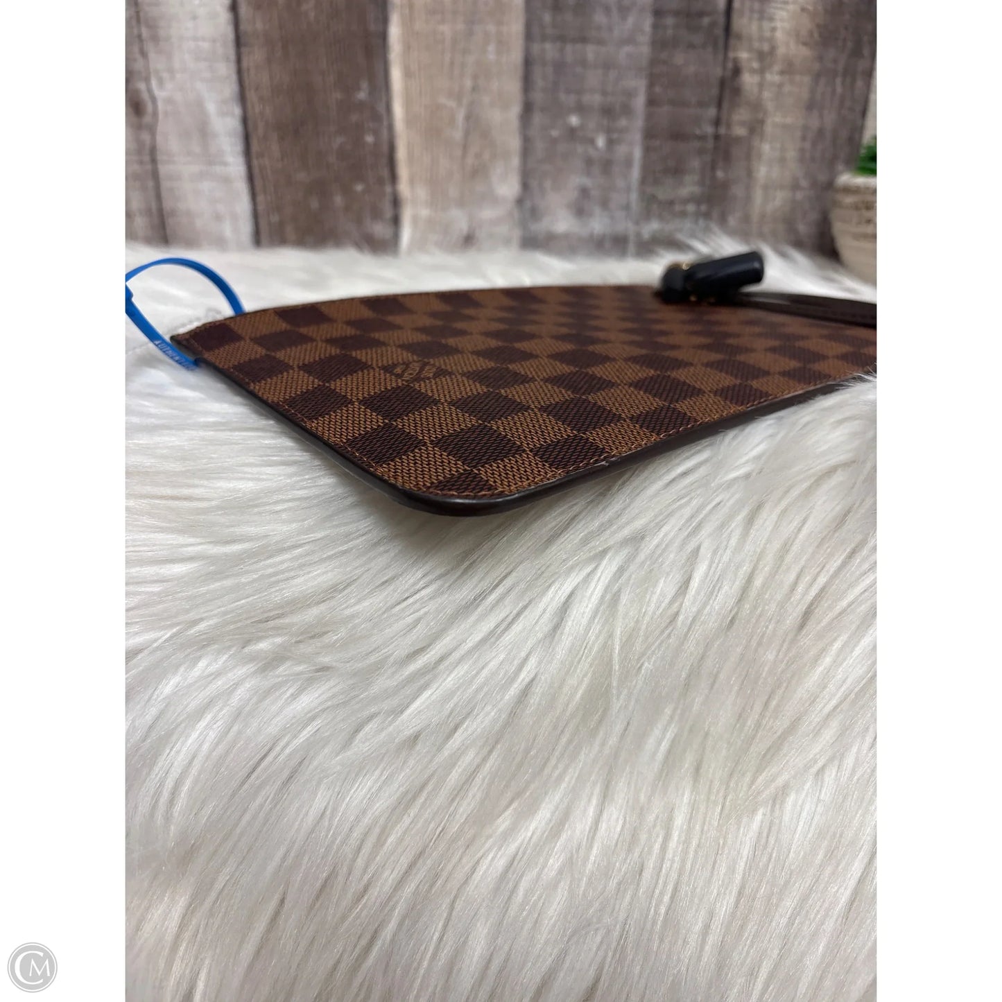 Wristlet Luxury Designer By Louis Vuitton, Size: Medium