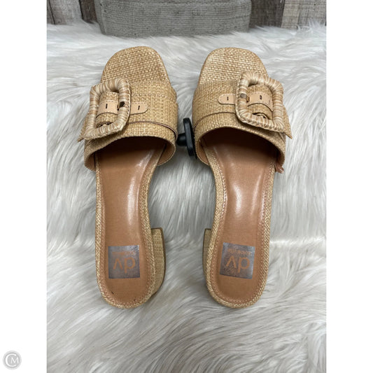 Sandals Flats By Dolce Vita In Tan, Size: 7.5