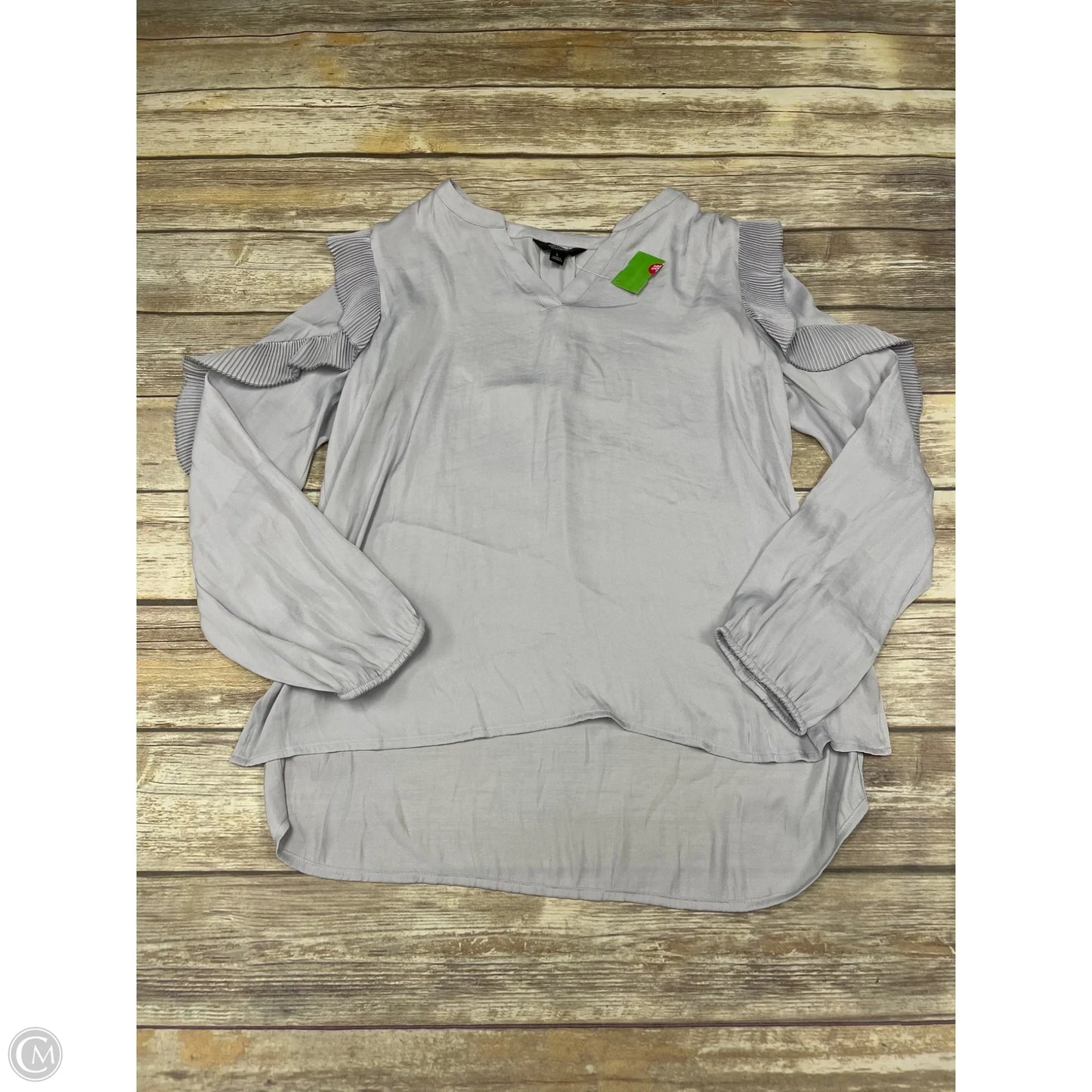 Top Long Sleeve By Simply Vera In Silver, Size: L