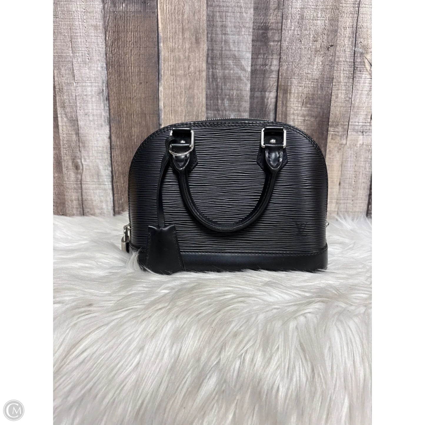 Handbag Luxury Designer By Louis Vuitton, Size: Medium