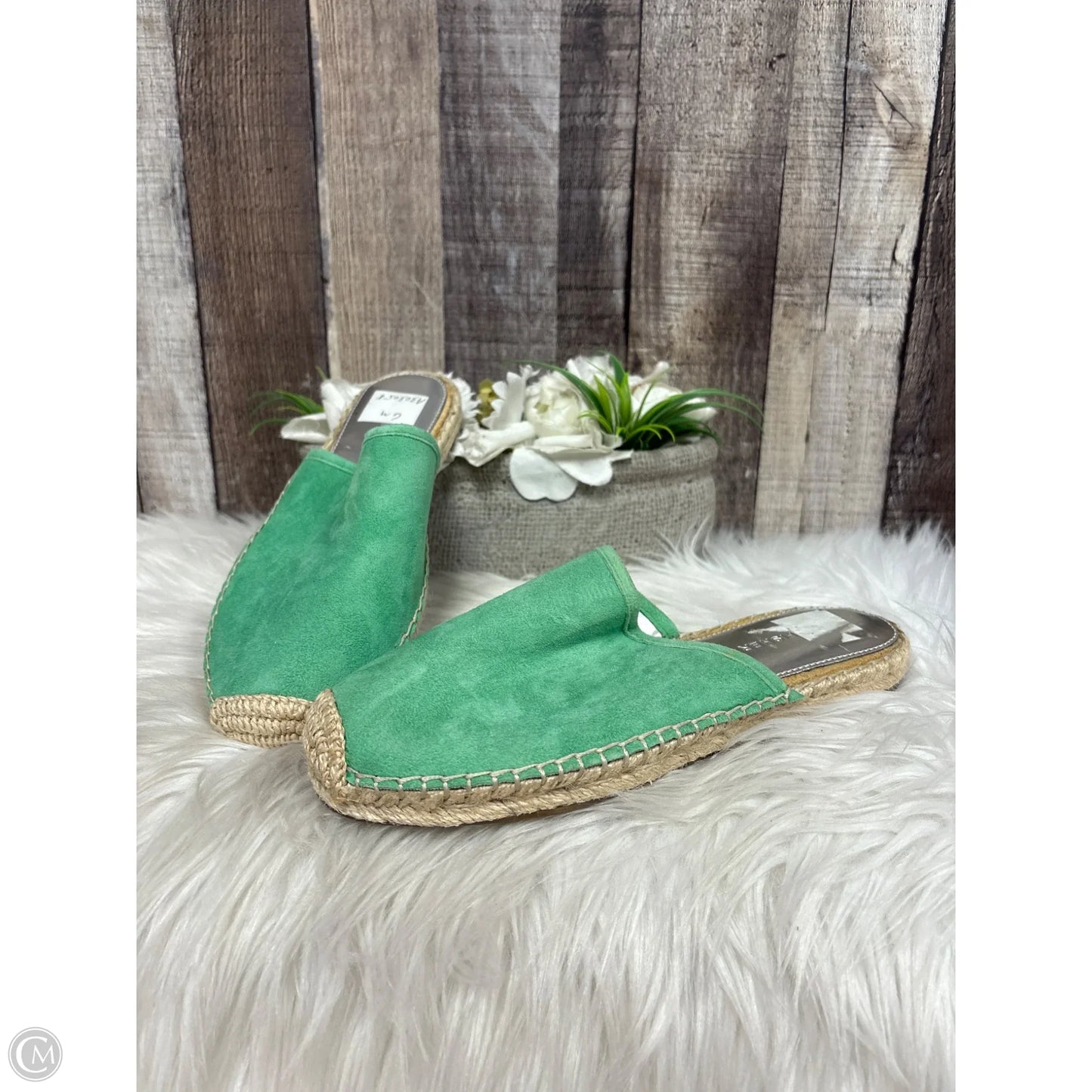 Shoes Flats By Eileen Fisher In Green, Size: 6