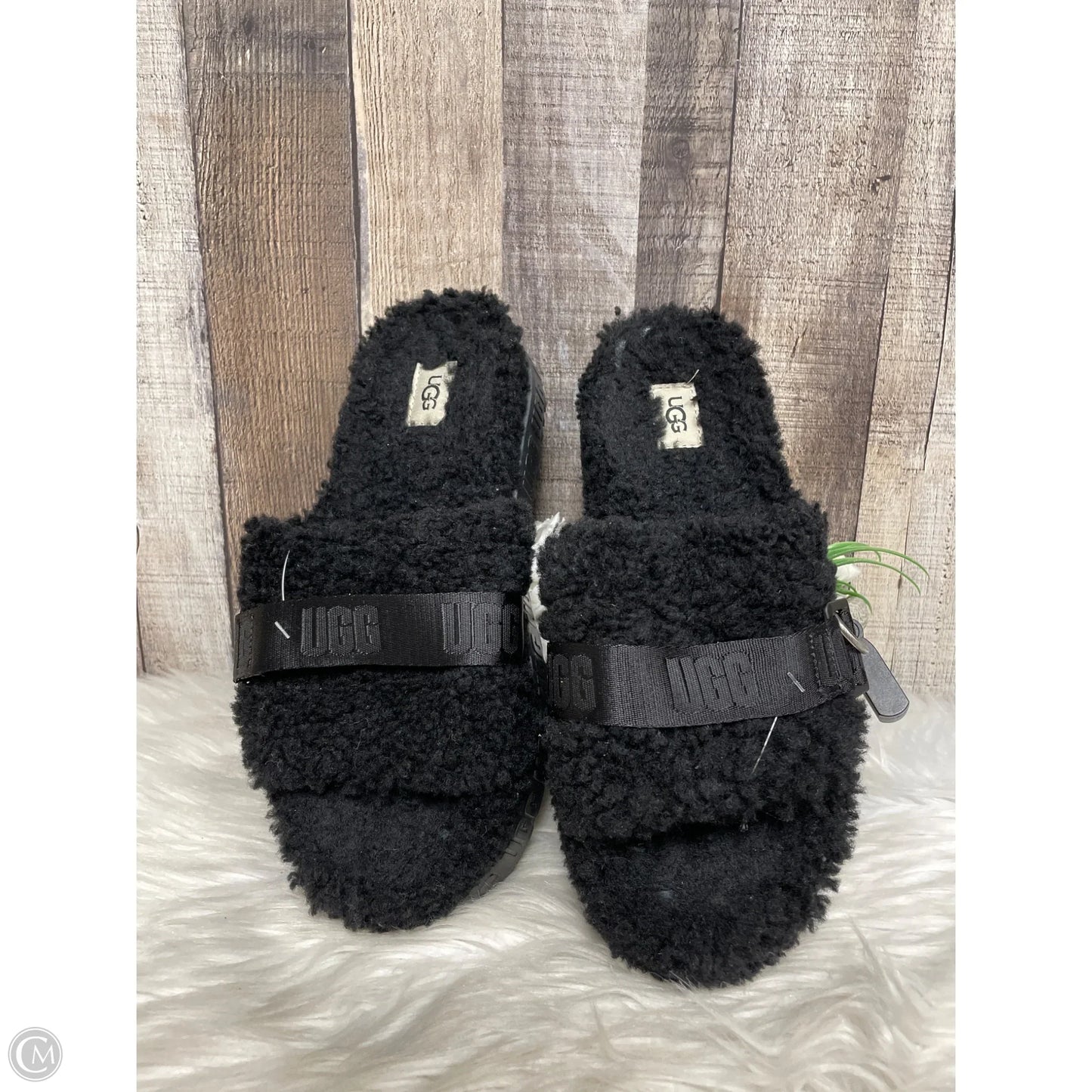 Shoes Designer By Ugg In Black, Size: 10