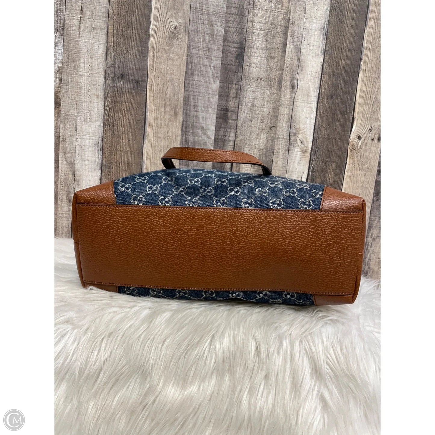 Tote Luxury Designer By Gucci, Size: Large
