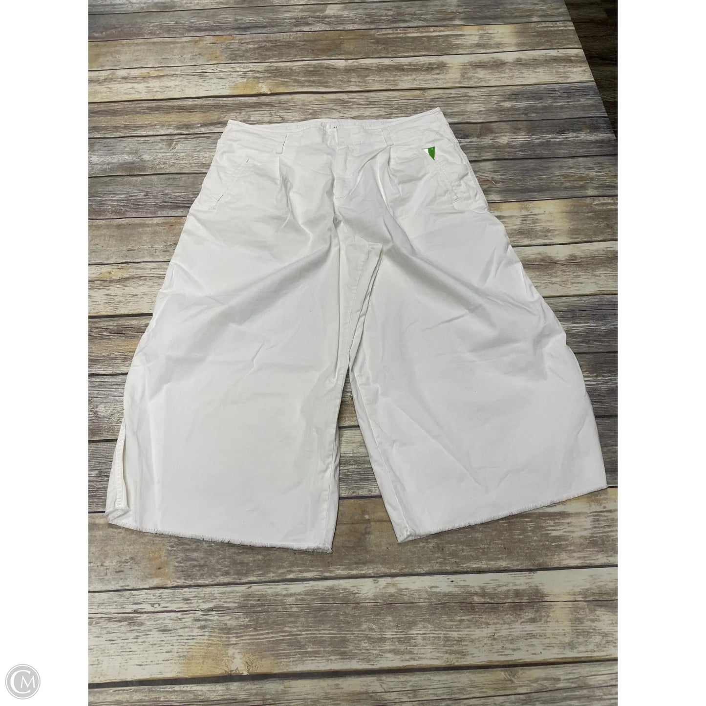 Pants Cropped By Gap In White, Size: 16