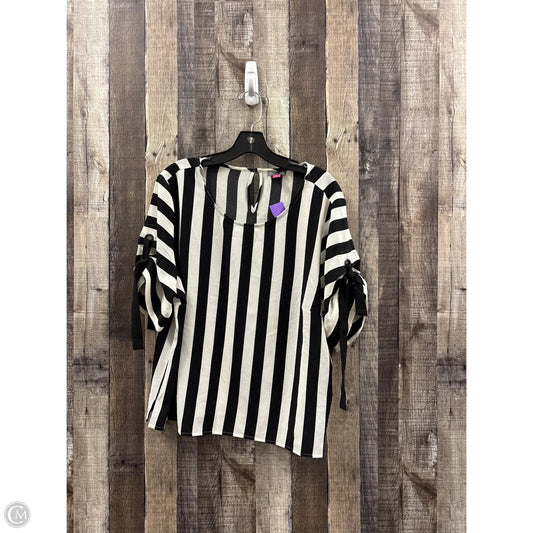 Top Short Sleeve By Vince Camuto In Black & White, Size: Xl