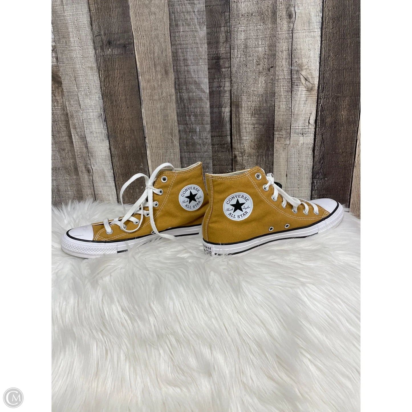 Shoes Sneakers By Converse In Gold, Size: 8