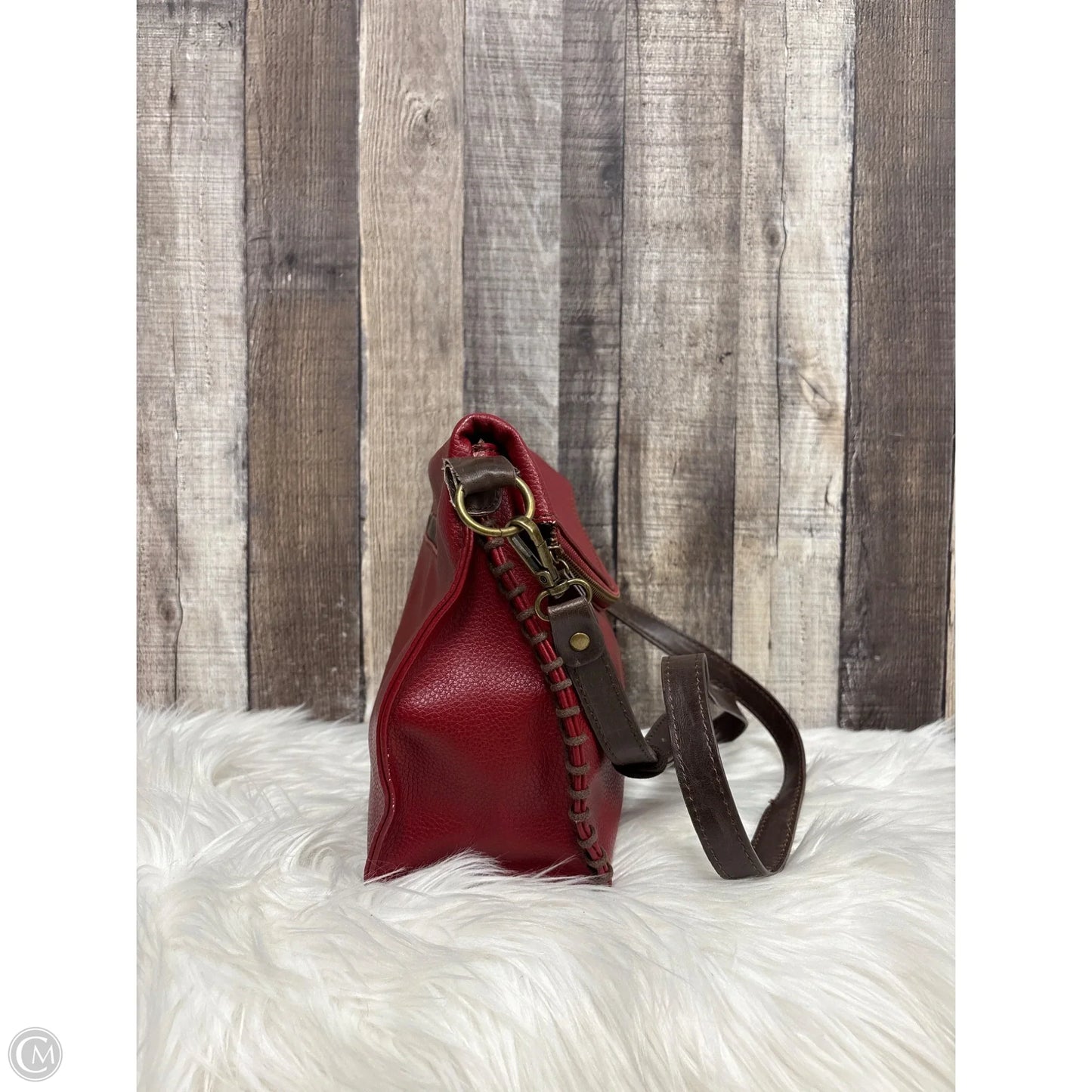 Crossbody By Chala, Size: Medium