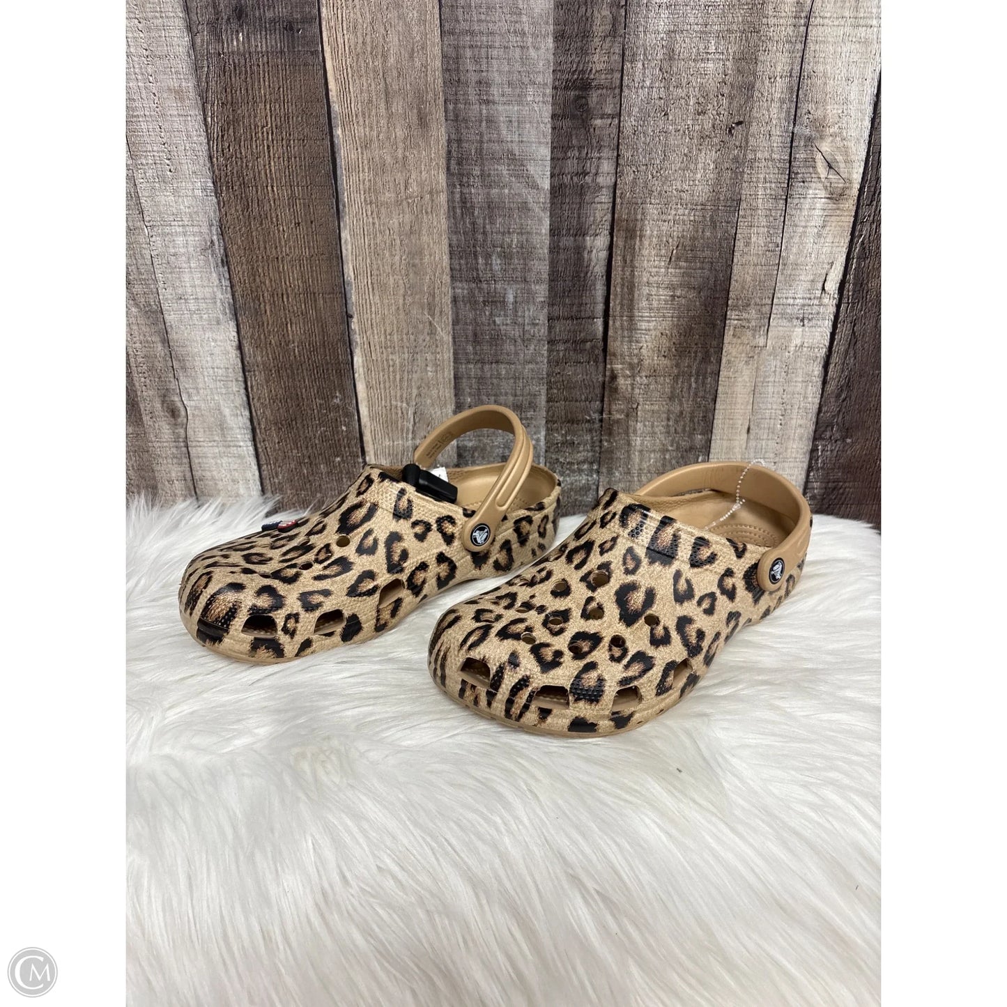 Shoes Flats By Crocs In Animal Print, Size: 11