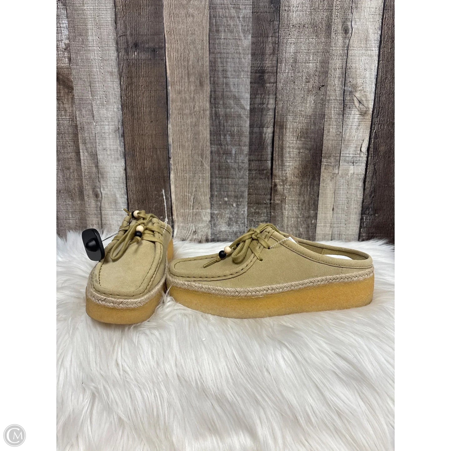 Shoes Flats By Clarks In Tan, Size: 8.5