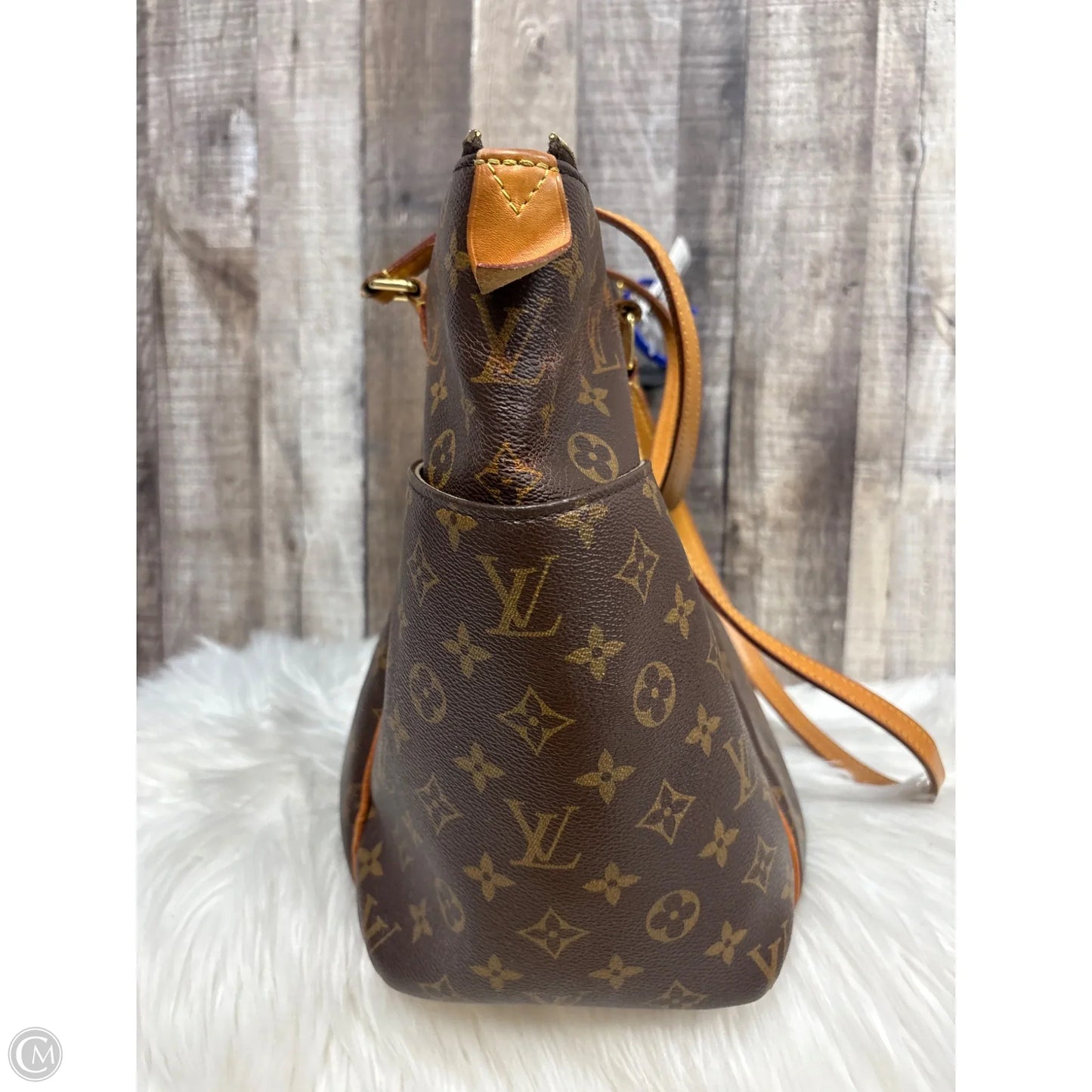 Handbag Luxury Designer By Louis Vuitton, Size: Large