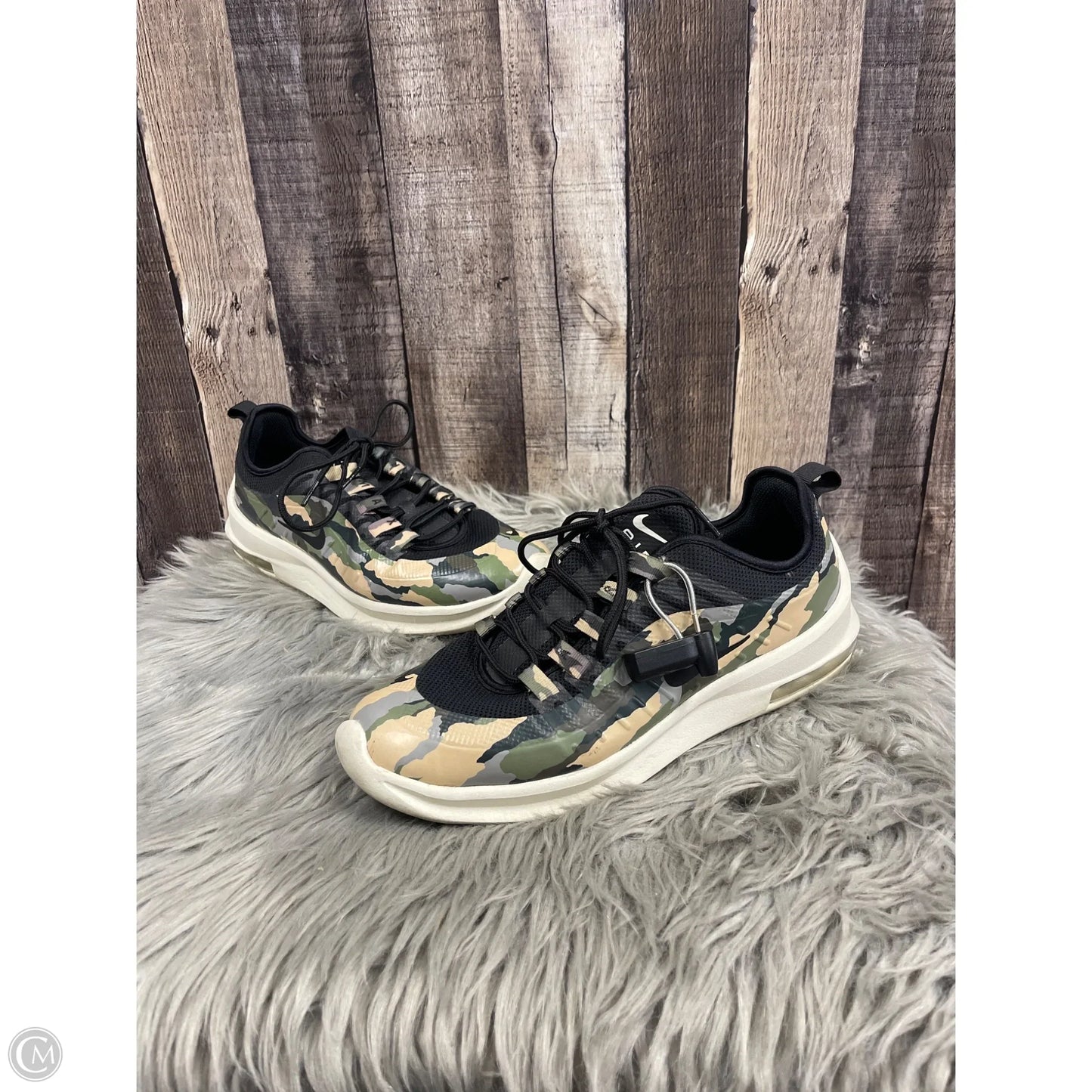 Shoes Athletic By Nike In Camouflage Print, Size: 8