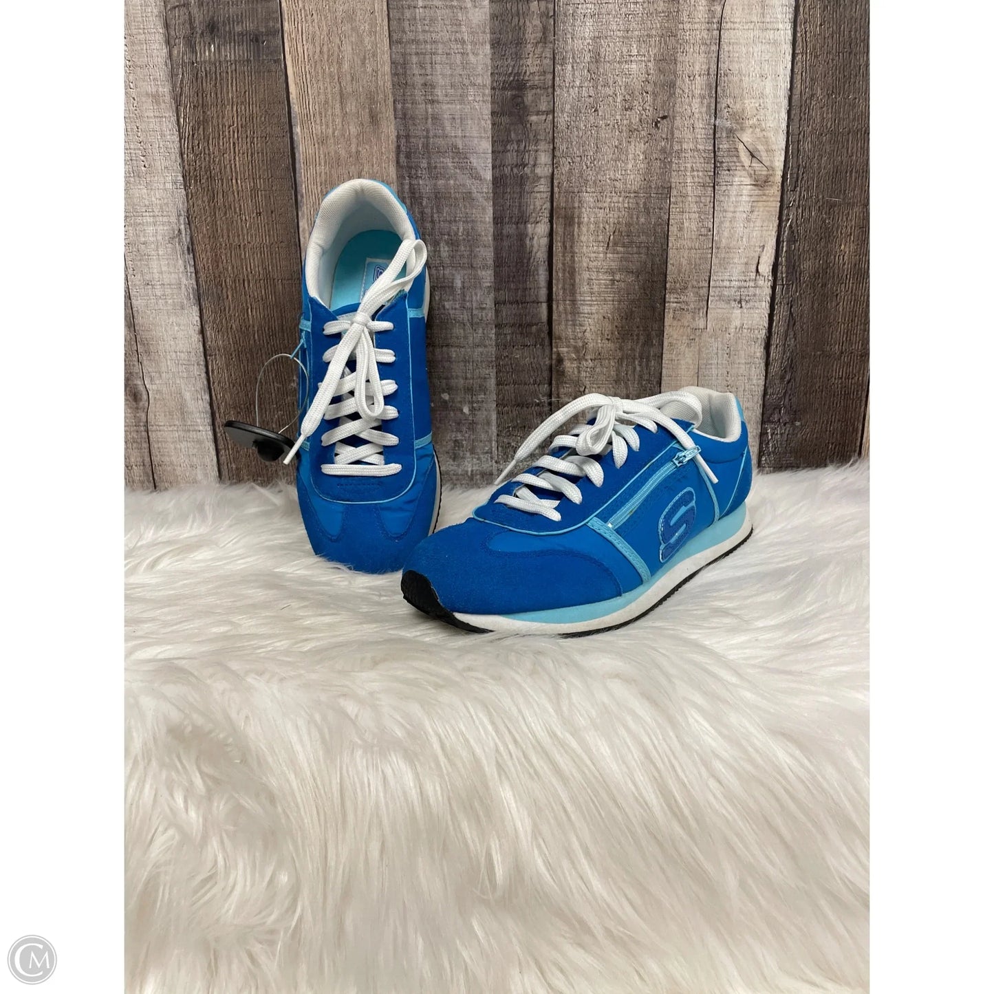 Shoes Athletic By Skechers In Blue & White, Size: 9