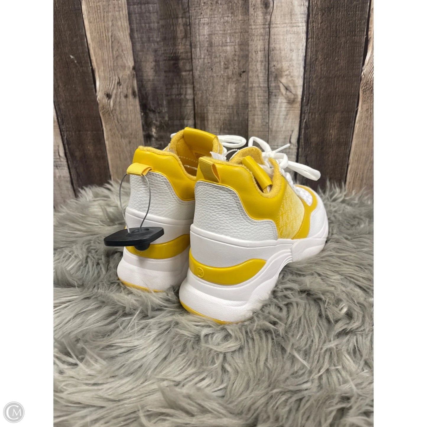 Shoes Designer By Michael Kors In White & Yellow, Size: 7